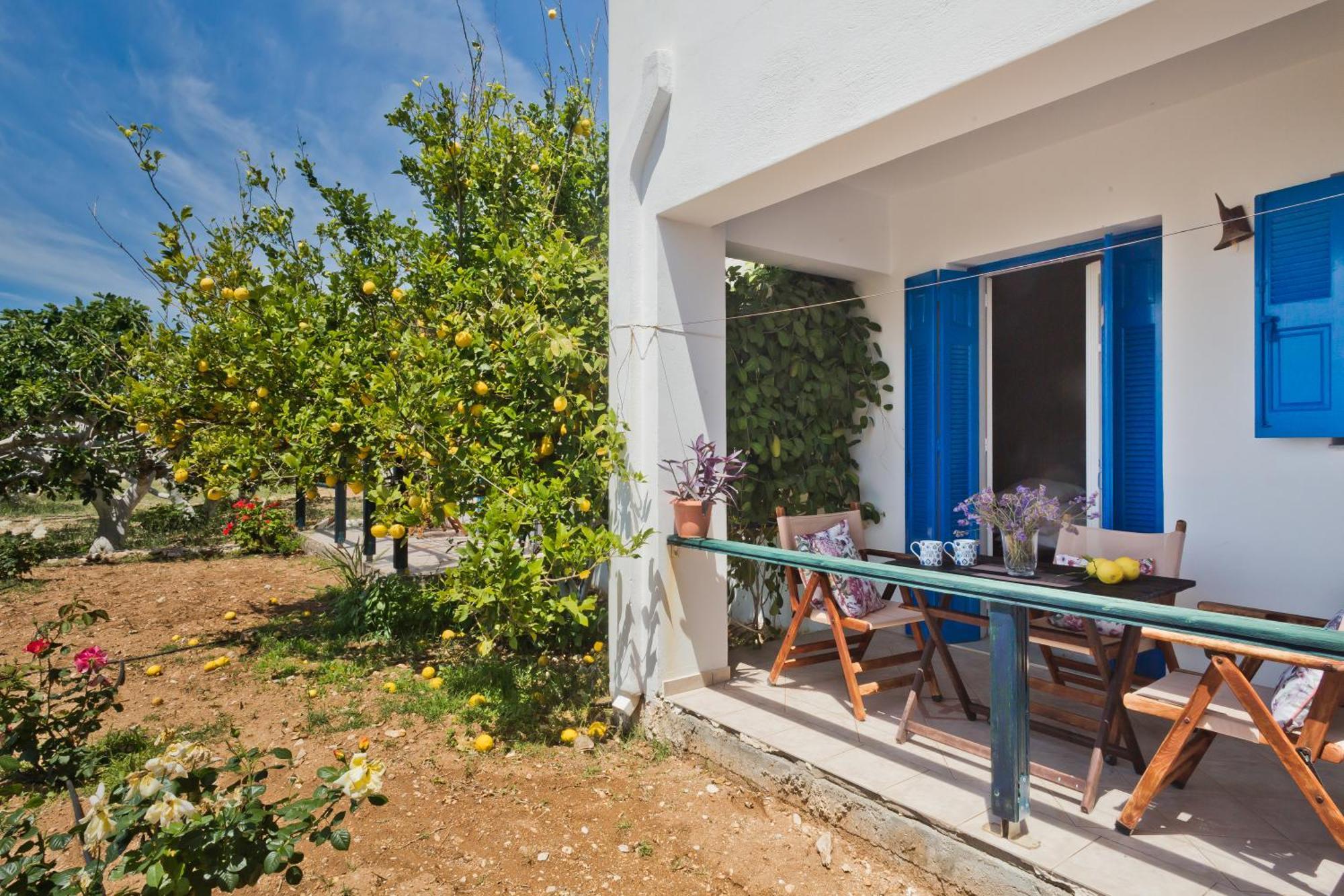 Pleiades Apartments Lefkos  Eksteriør billede